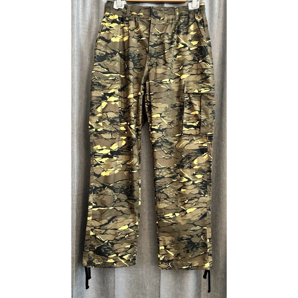 Stance men’s Camo Cargo Pants size Medium